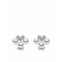 yoko london boucles d'oreilles sleek en or blanc 18ct ornées de diamants et de perles akoya - argent