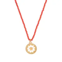 versace collier de perles à pendentif medusa - or