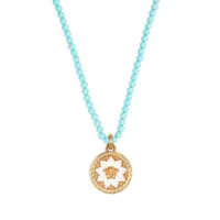 versace collier de perles à pendentif medusa - bleu