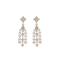 yoko london boucles d'oreilles raindrop en or blanc 18ct serties de perles akoya et diamants - rose