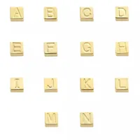 isabel bernard bijouterie, l gold le carré felie 14 karat cube charm en gold - pendentifs & charmspour dames