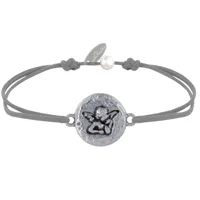 bracelet lien médaille ronde martelée laiton argenté ange raphaël - gris clair